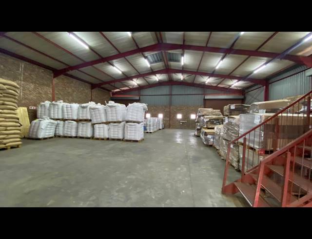 724M² WAREHOUSE TO LET IN ROOIHUISKRAAL